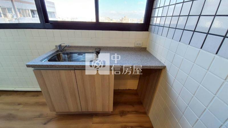 中壢名第大廈套房房屋室內格局與周邊環境