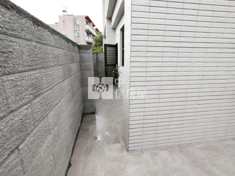 斗六永興路車庫別墅2房屋室內格局與周邊環境