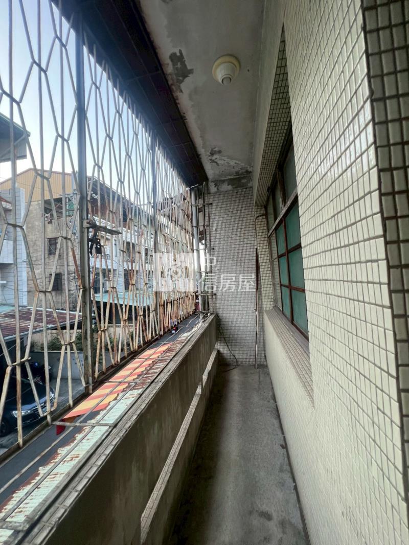 大里邊間便宜透天房屋室內格局與周邊環境