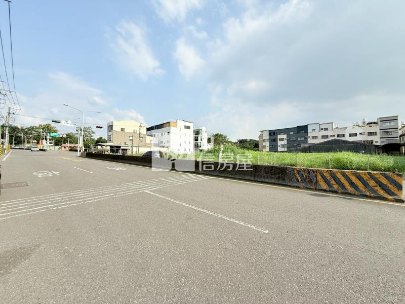 新園段臨24米大馬路8.8分農地房屋室內格局與周邊環境