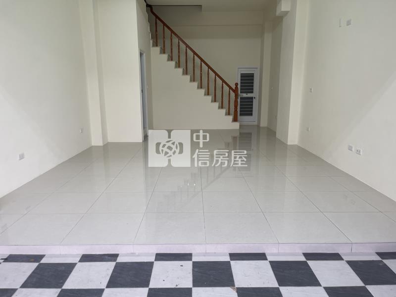 小港桂林商圈大面寬臨路透天店面(B)房屋室內格局與周邊環境
