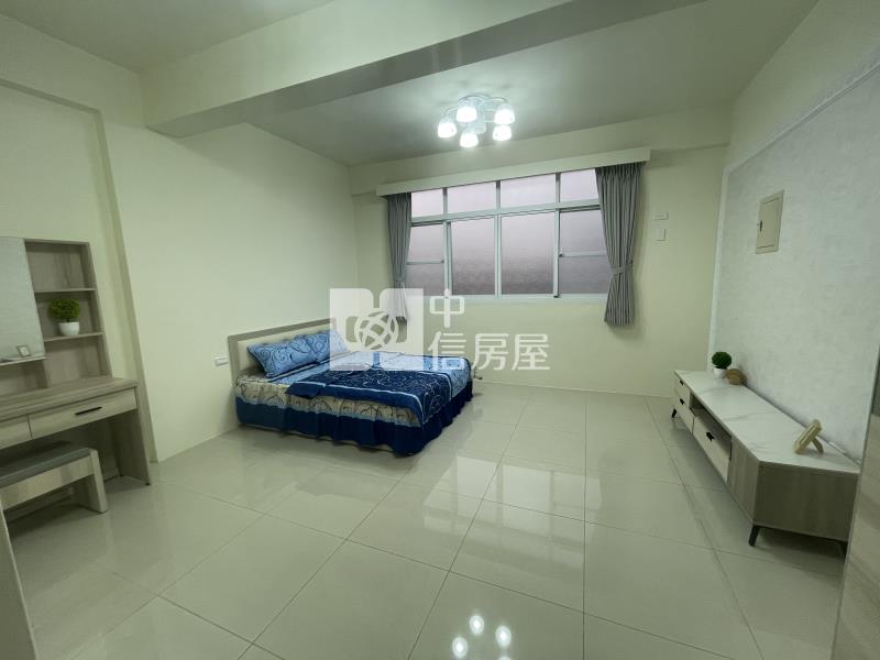 小港桂林商圈大面寬臨路透天店面(B)房屋室內格局與周邊環境