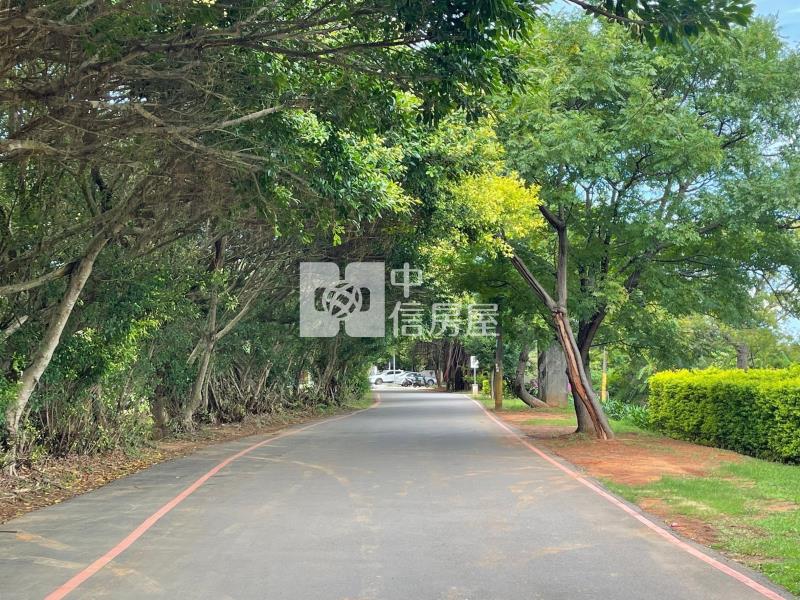 專-崙坪文化地景園區建地房屋室內格局與周邊環境