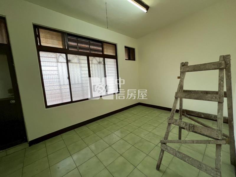 中壢體育園區透天房屋室內格局與周邊環境