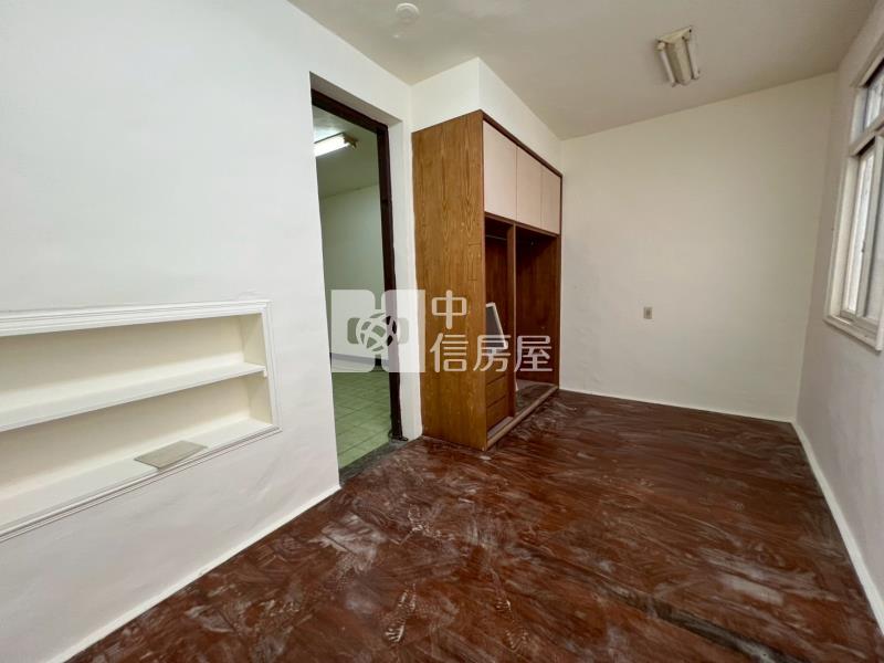 中壢體育園區透天房屋室內格局與周邊環境