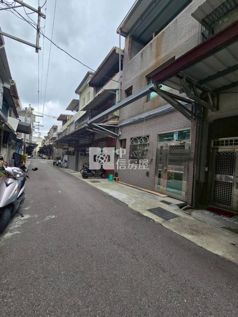 低總價統一社區透天房屋室內格局與周邊環境