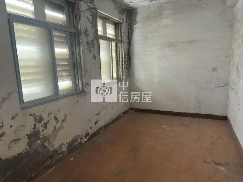 低總價統一社區透天房屋室內格局與周邊環境