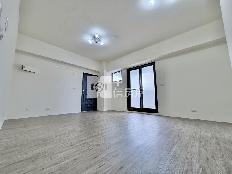 東榮商圈仁愛醫院三面採光無障礙大三房休旅車位視野戶房屋室內格局與周邊環境