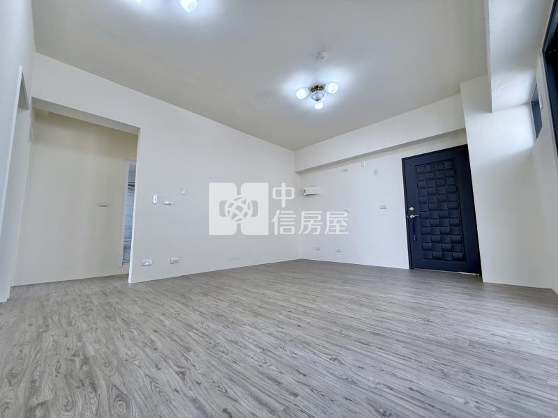 東榮商圈仁愛醫院三面採光無障礙大三房休旅車位視野戶房屋室內格局與周邊環境