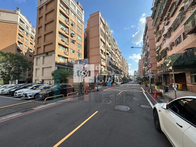 【豐禾】(專)綠捷G11藝文商圈中正愛家5房雙車位房屋室內格局與周邊環境