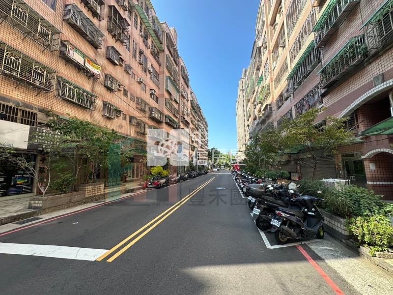 【豐禾】(專)綠捷G11藝文商圈中正愛家5房雙車位房屋室內格局與周邊環境