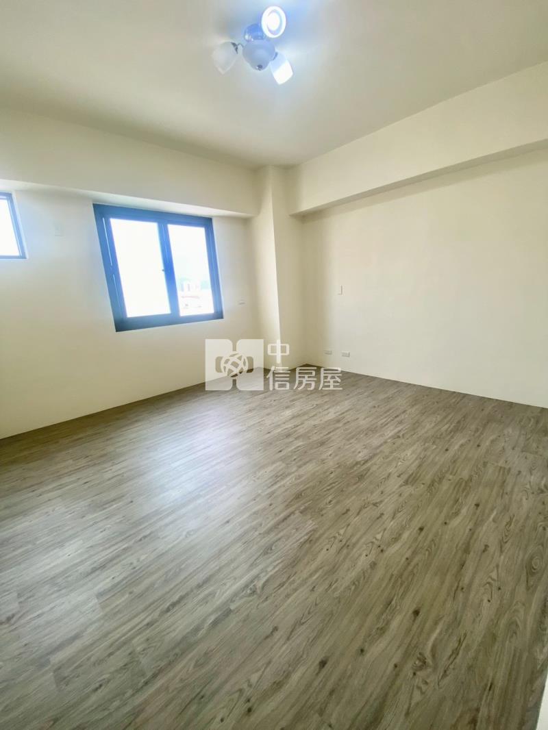 大里家樂福車位美廈房屋室內格局與周邊環境