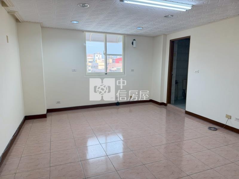 斗六站前西市場華廈房屋室內格局與周邊環境