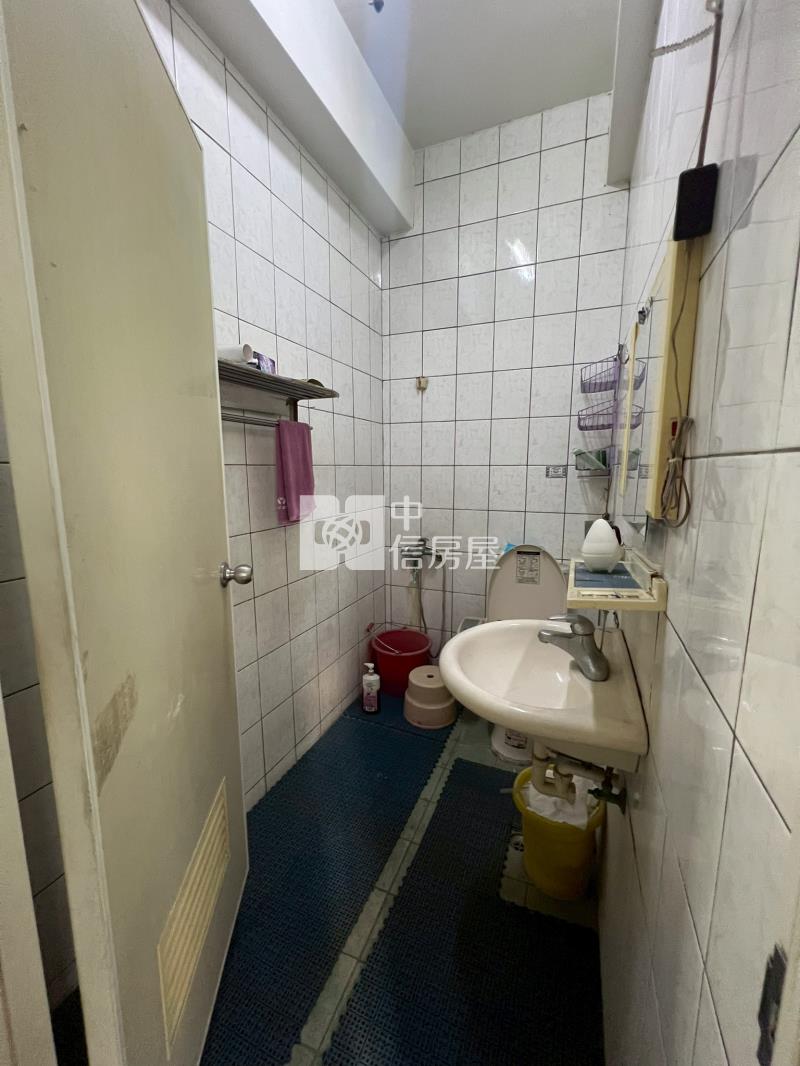 斗六正榮譽路優質店住房屋室內格局與周邊環境