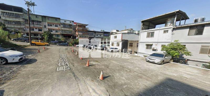 基隆市七堵區買地68坪送屋房屋室內格局與周邊環境