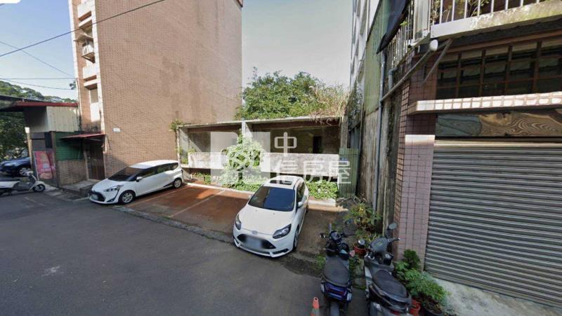 基隆市七堵區買地68坪送屋房屋室內格局與周邊環境
