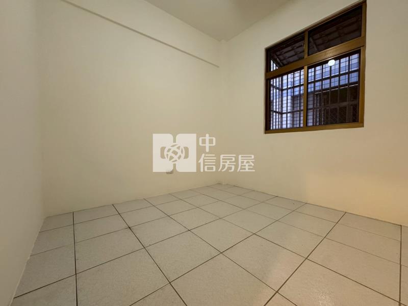 迴龍國中小大三房房屋室內格局與周邊環境