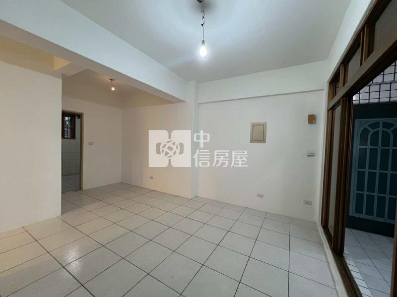 迴龍國中小大三房房屋室內格局與周邊環境