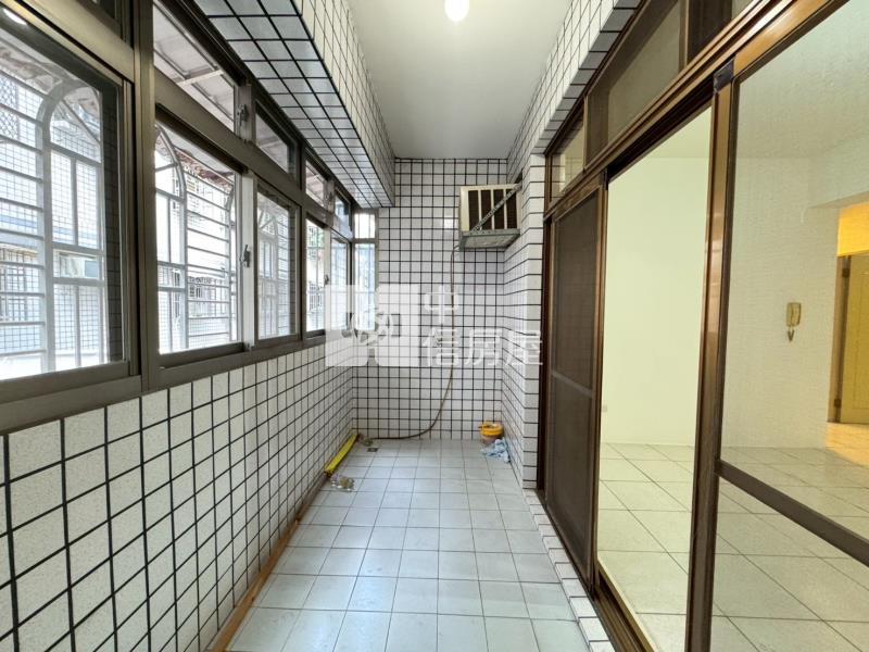迴龍國中小大三房房屋室內格局與周邊環境
