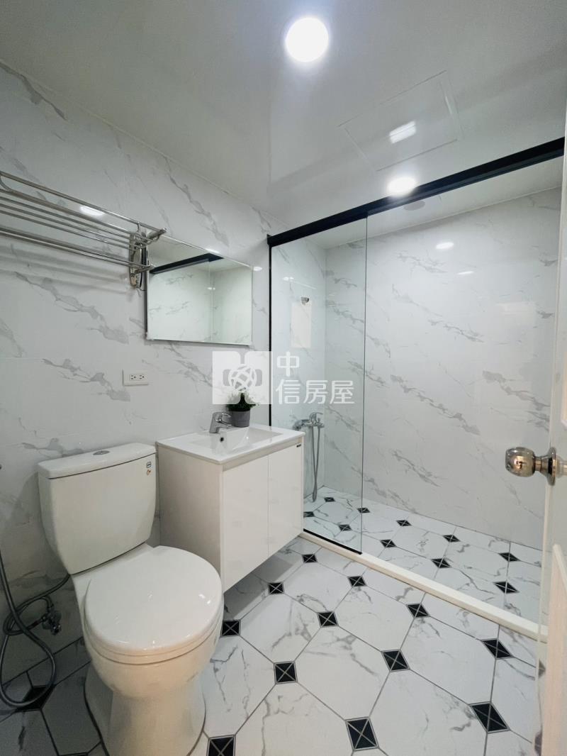 【奔馳】敦煌大地美三房車房屋室內格局與周邊環境