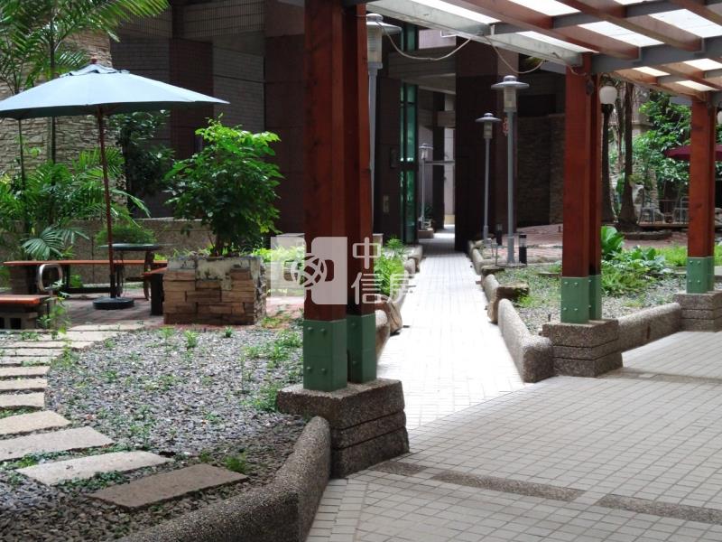 獅甲捷運稀有景觀美2房房屋室內格局與周邊環境