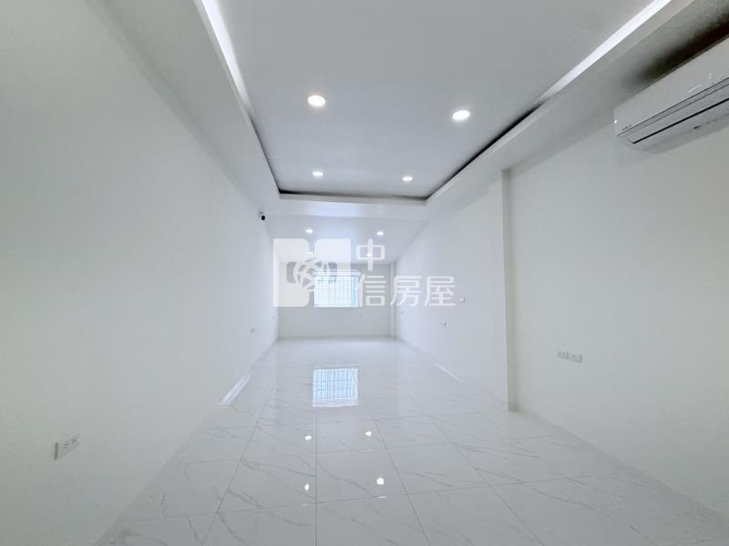 家樂福靓白大地坪透天店住房屋室內格局與周邊環境