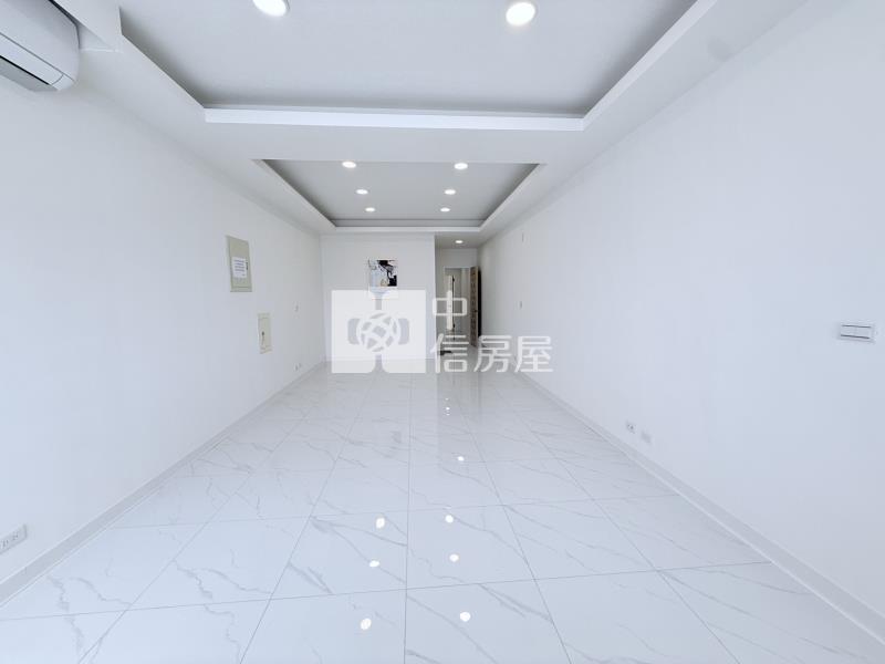 家樂福靓白大地坪透天店住房屋室內格局與周邊環境