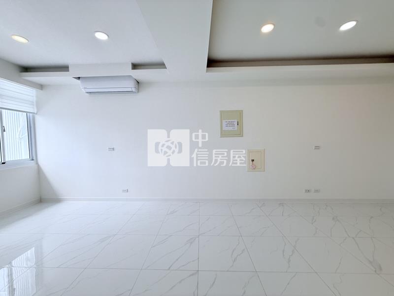 家樂福靓白大地坪透天店住房屋室內格局與周邊環境