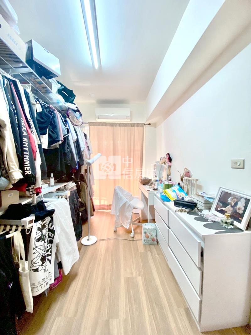 軟體園區大四房平車房屋室內格局與周邊環境