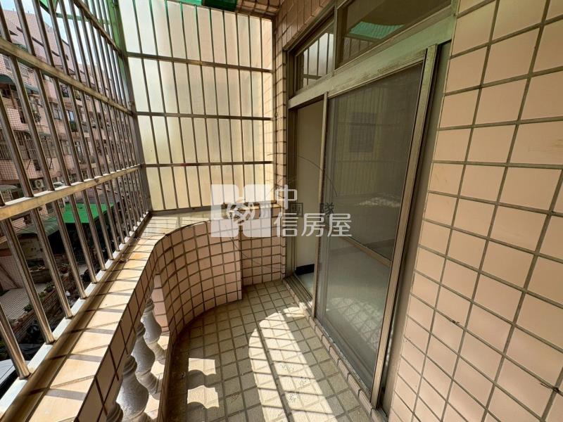 薪家坡低樓層採光3房美寓房屋室內格局與周邊環境