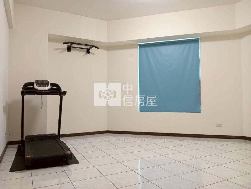 三角窗店面房屋室內格局與周邊環境