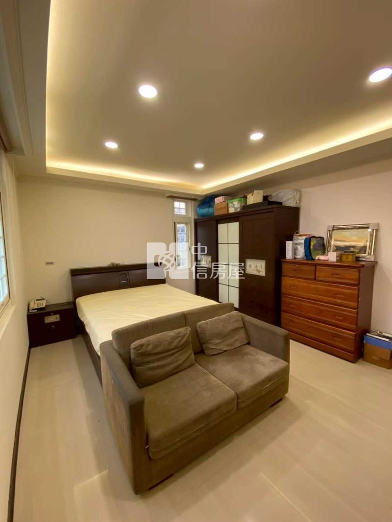 近蓮園豪華農舍房屋室內格局與周邊環境