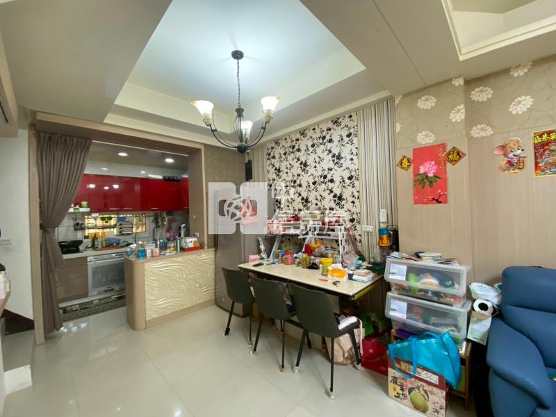 66旁過嶺商圈雙車位美別墅房屋室內格局與周邊環境