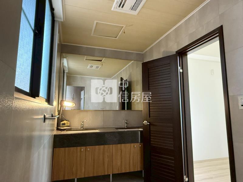 北屯南興公園旁★面寬7.2米電梯別墅房屋室內格局與周邊環境