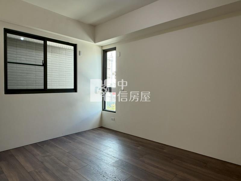 北屯南興公園旁★面寬7.2米電梯別墅房屋室內格局與周邊環境