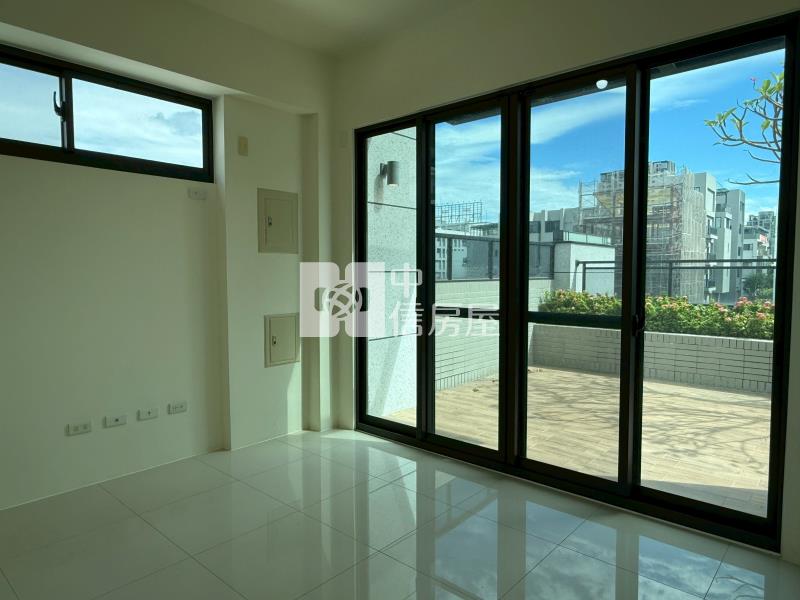 北屯南興公園旁★面寬7.2米電梯別墅房屋室內格局與周邊環境