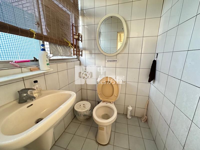 新屋市區重疊別墅房屋室內格局與周邊環境