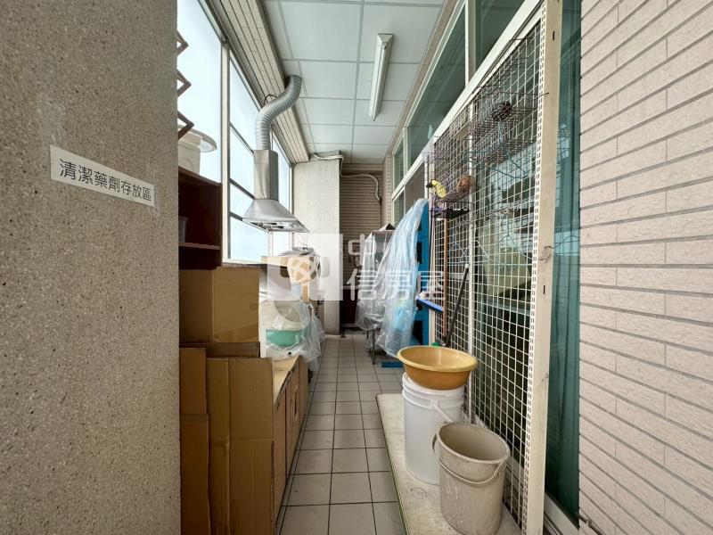大里稀有11米大面寬挑高大地坪三照廠住房屋室內格局與周邊環境