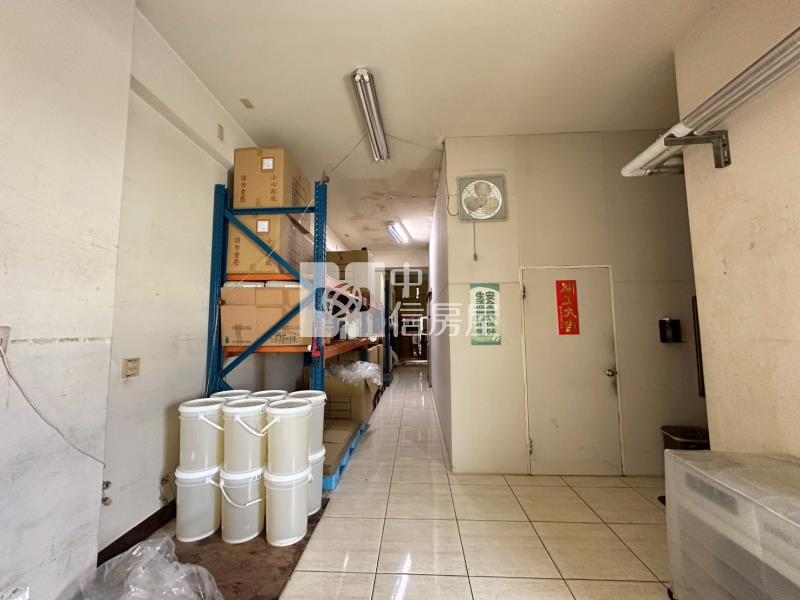 大里稀有11米大面寬挑高大地坪三照廠住房屋室內格局與周邊環境