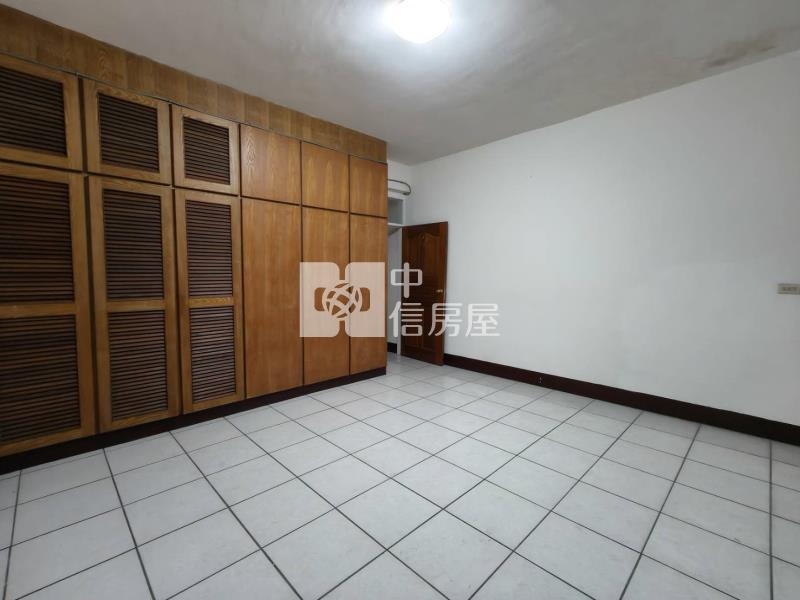 平鎮國高中六房大透天房屋室內格局與周邊環境