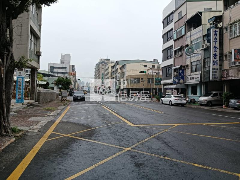 建工商圈高科大低總價四房房屋室內格局與周邊環境