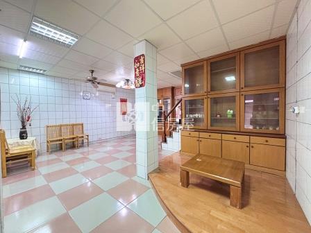 屏東房屋-屏東市中正路面寬孝親透天房屋室內格局與周邊環境