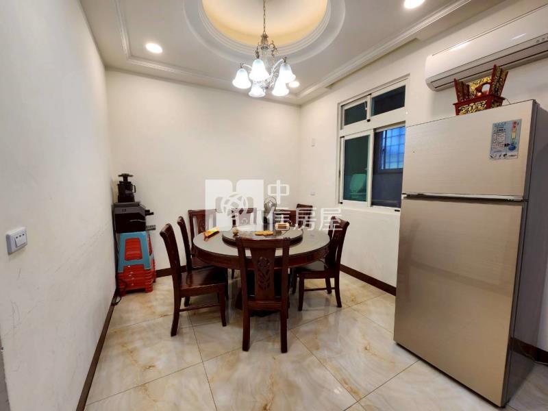 A1-47大車庫有電梯別墅房屋室內格局與周邊環境