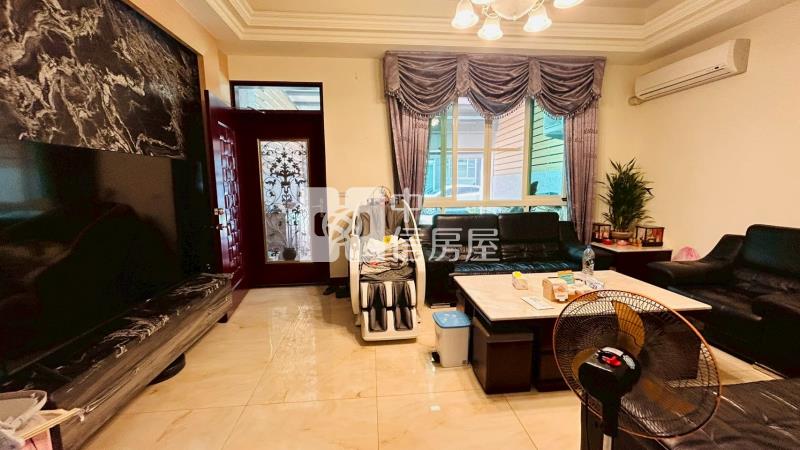 A1-47大車庫有電梯別墅房屋室內格局與周邊環境