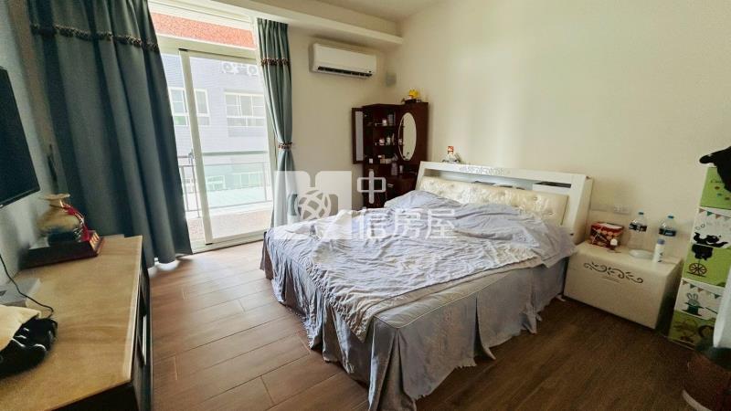 A1-47大車庫有電梯別墅房屋室內格局與周邊環境