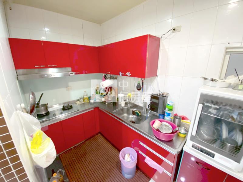 東寶透天厝房屋室內格局與周邊環境