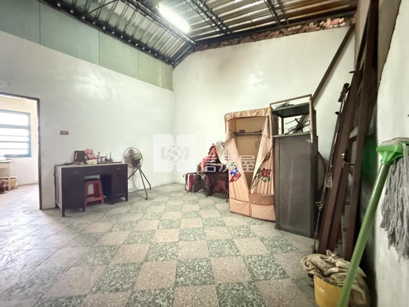 里港市場旁透天店住房屋室內格局與周邊環境