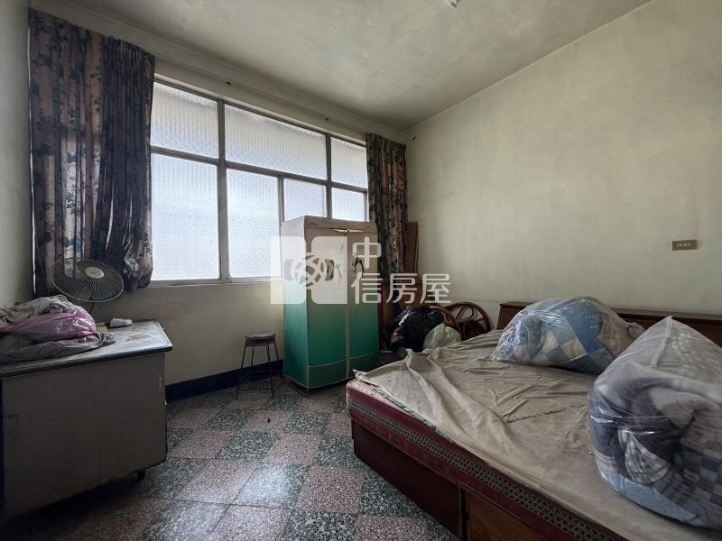 里港市場旁透天店住房屋室內格局與周邊環境