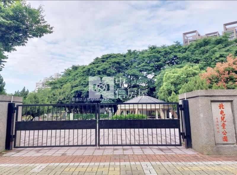北平商圈捷運旁金店+車位房屋室內格局與周邊環境
