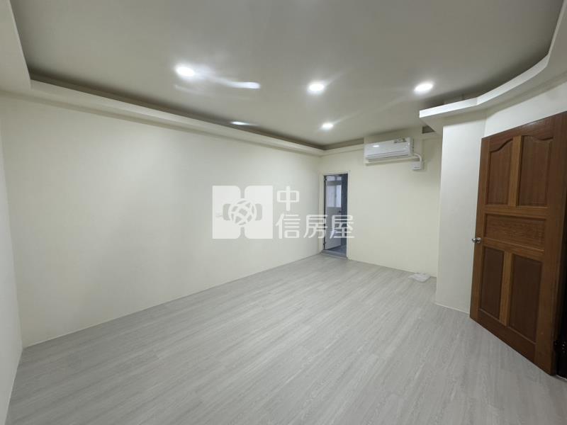 龍潭近804醫院臨路20米前後臨路金透店房屋室內格局與周邊環境